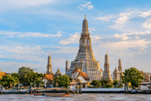 Bangkok / Wat Arun Across the River